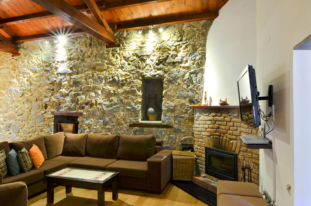 To Kastri Apartment