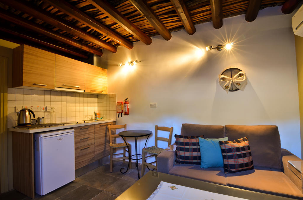 Apartment To Kastri